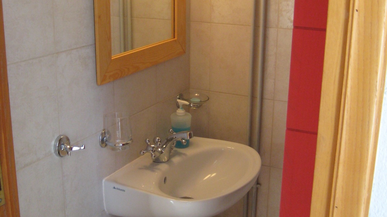 Photo of Bathroom in Neapoli