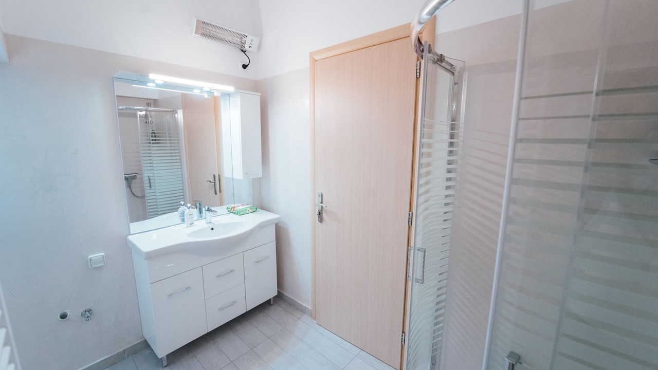 Photo of Bathroom in Plaka