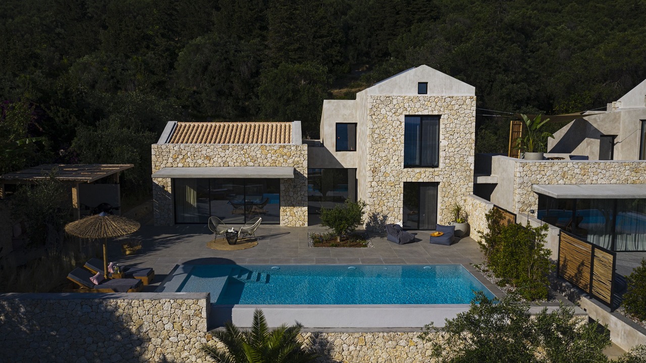 Photo of Outdoor in Paramonas