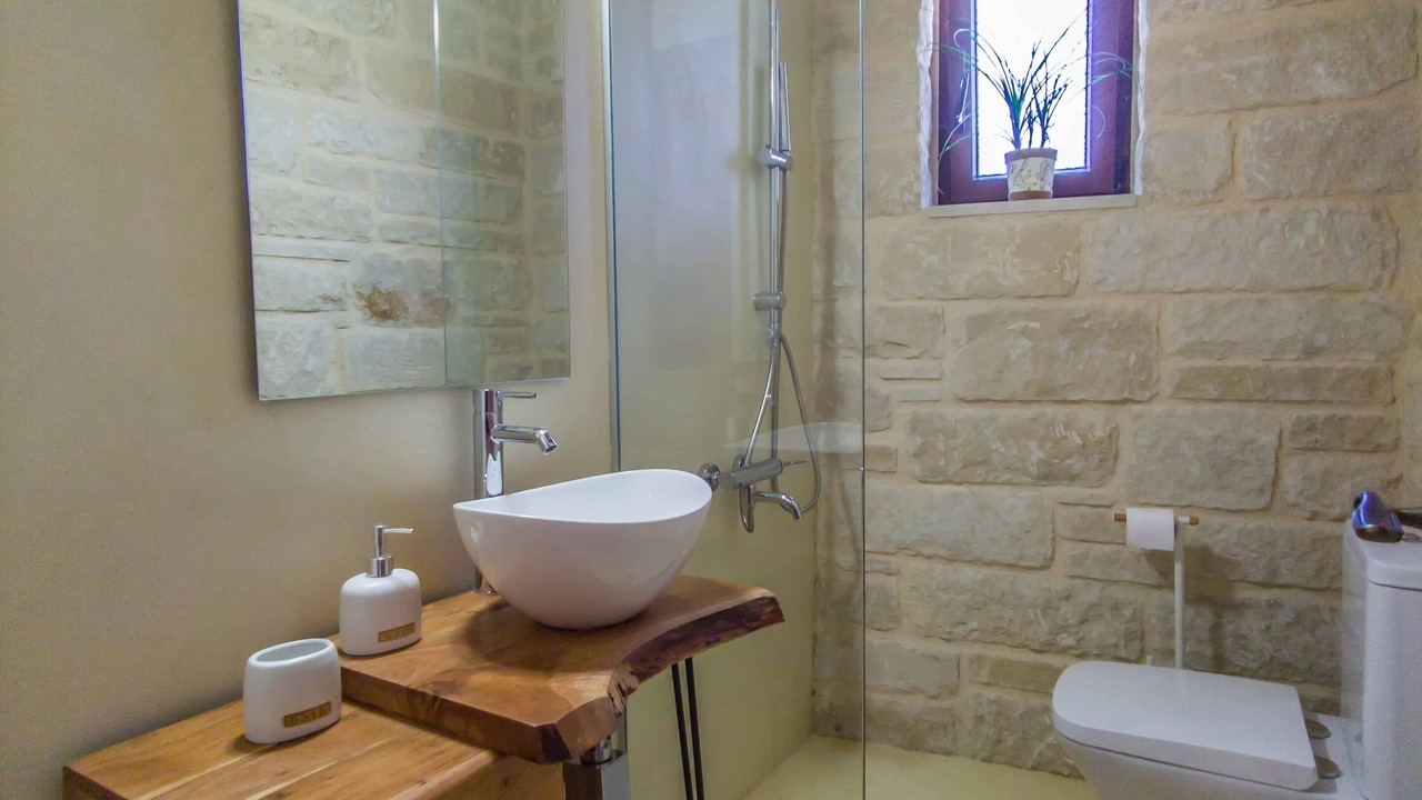 Photo of Bathroom in Rodhopos