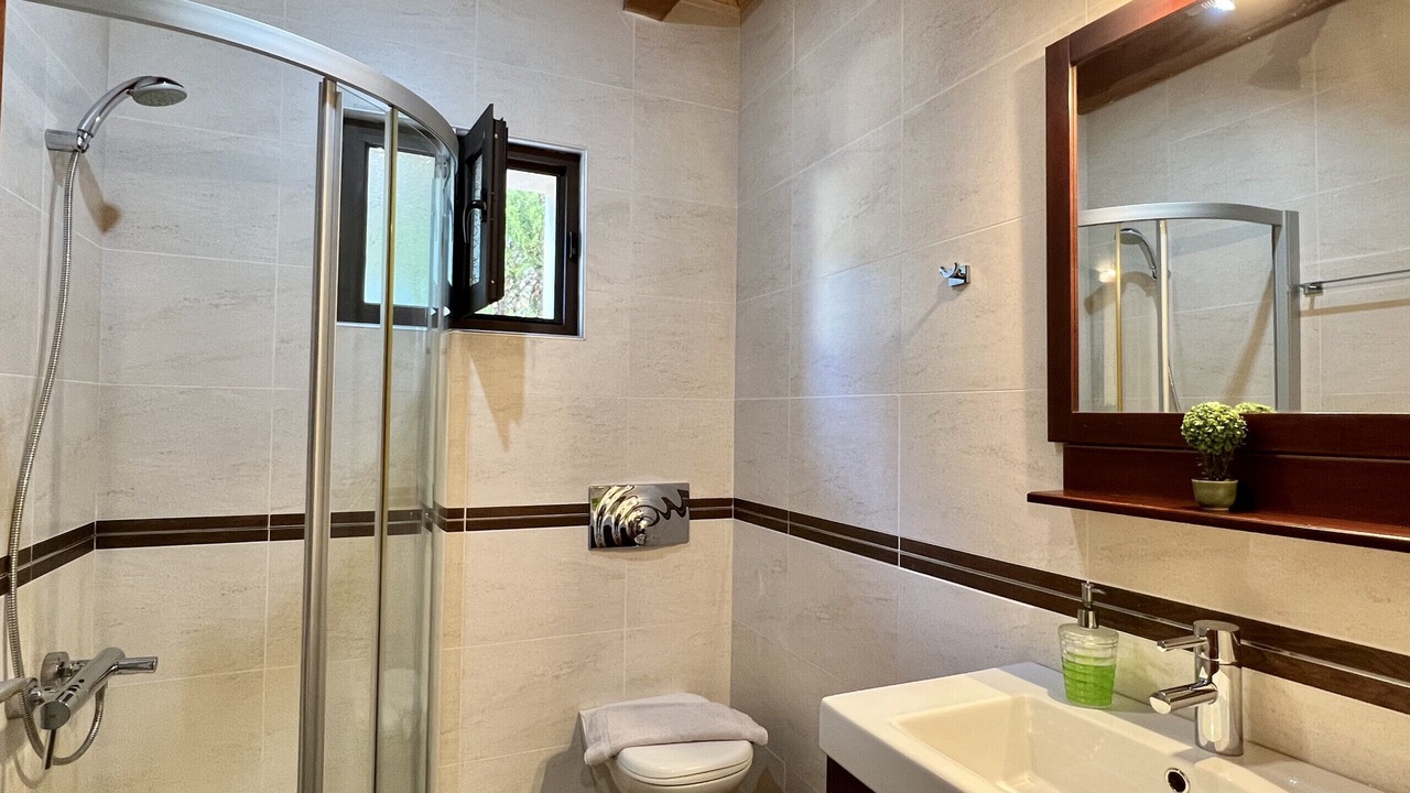 Photo of Bathroom in Kokkinon Khorion