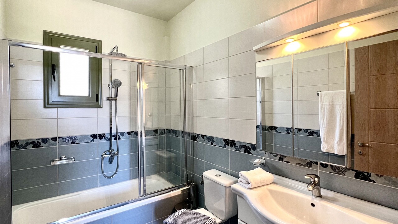 Photo of Bathroom in Agios Eleftherios