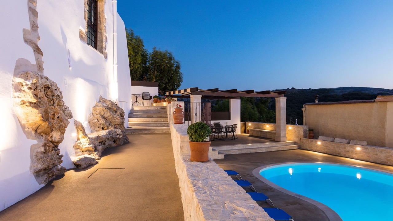 Photo of Outdoor in Monopari