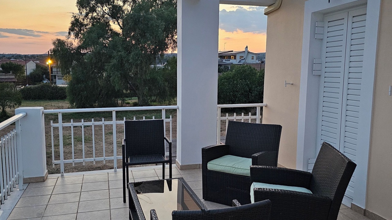 Photo of Patio Balcony in Foinikounta
