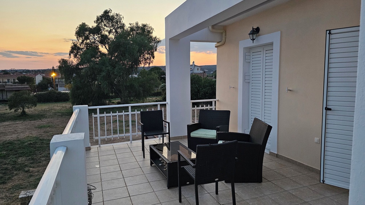 Photo of Patio Balcony in Foinikounta
