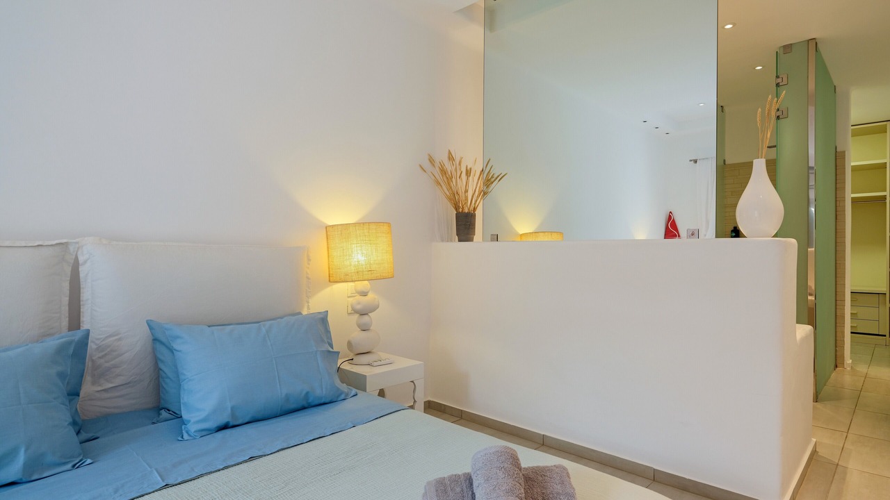Photo of Bedroom in Tourlos