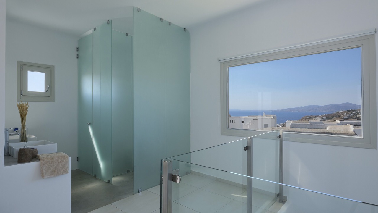 Photo of Bathroom in Tourlos