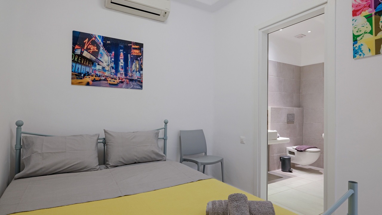Photo of Bedroom in Tourlos