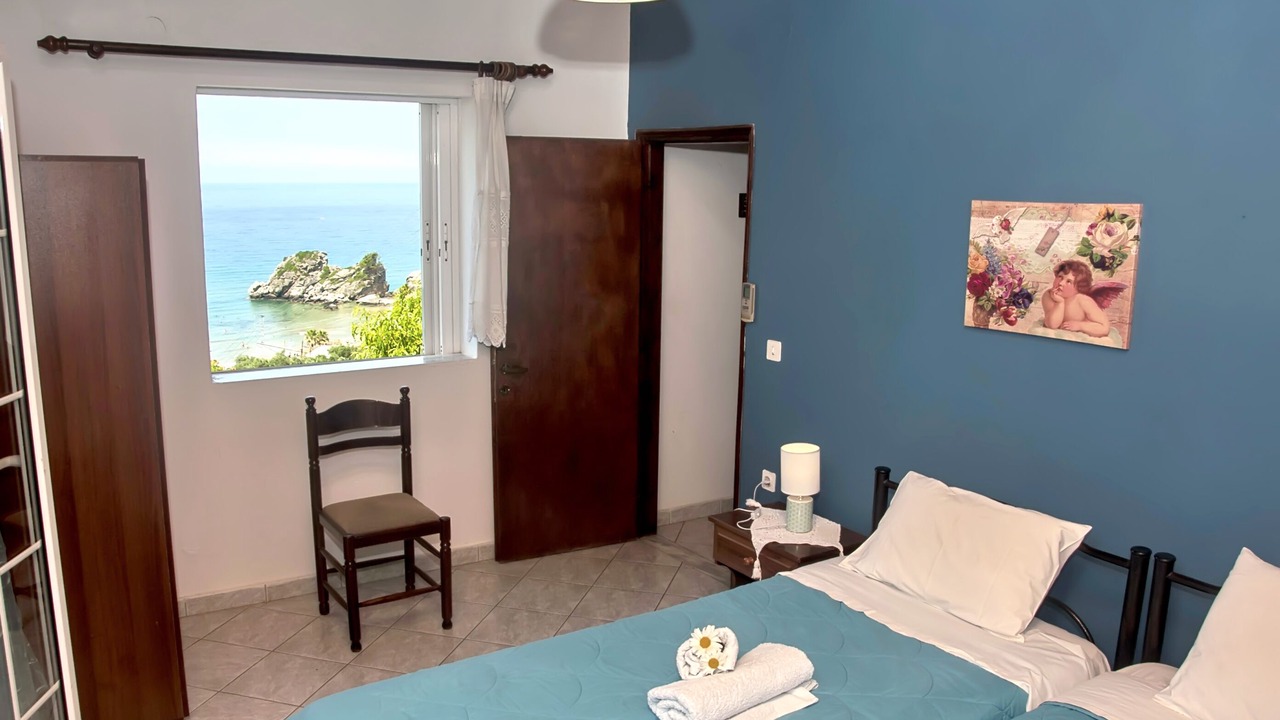 Photo of Bedroom in Sinarades