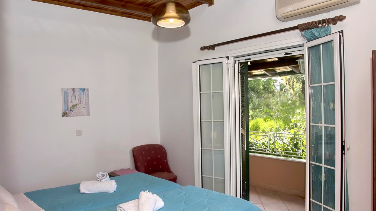 Photo of Bedroom in Sinarades