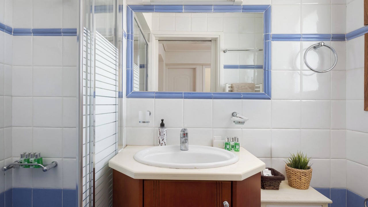 Photo of Bathroom in Plepi