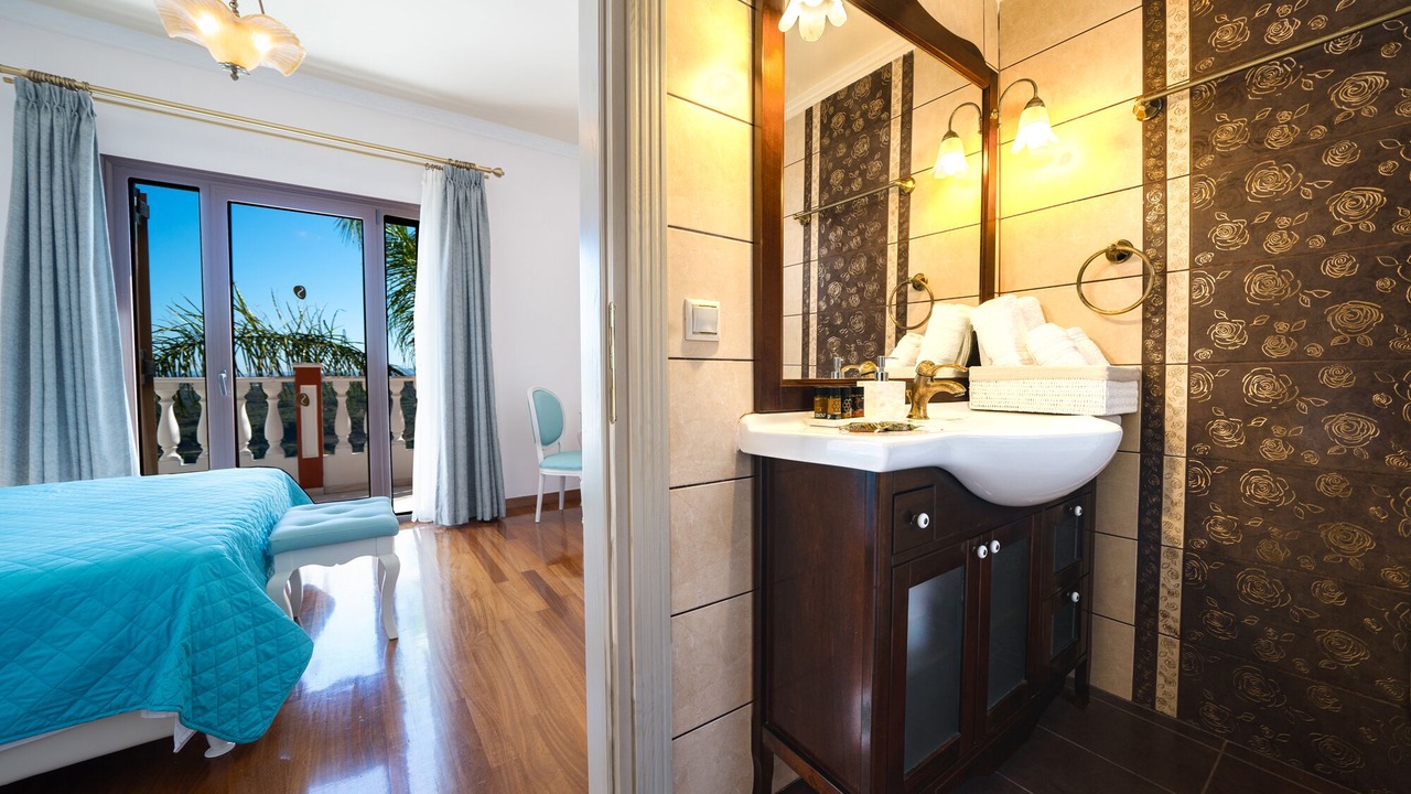 Photo of Bathroom in Polemarchi
