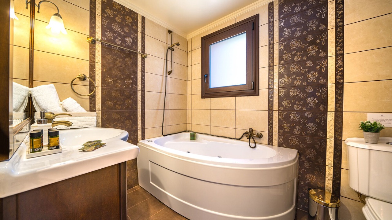 Photo of Bathroom in Polemarchi