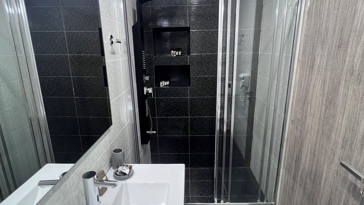 Photo of Bathroom in Anavyssos