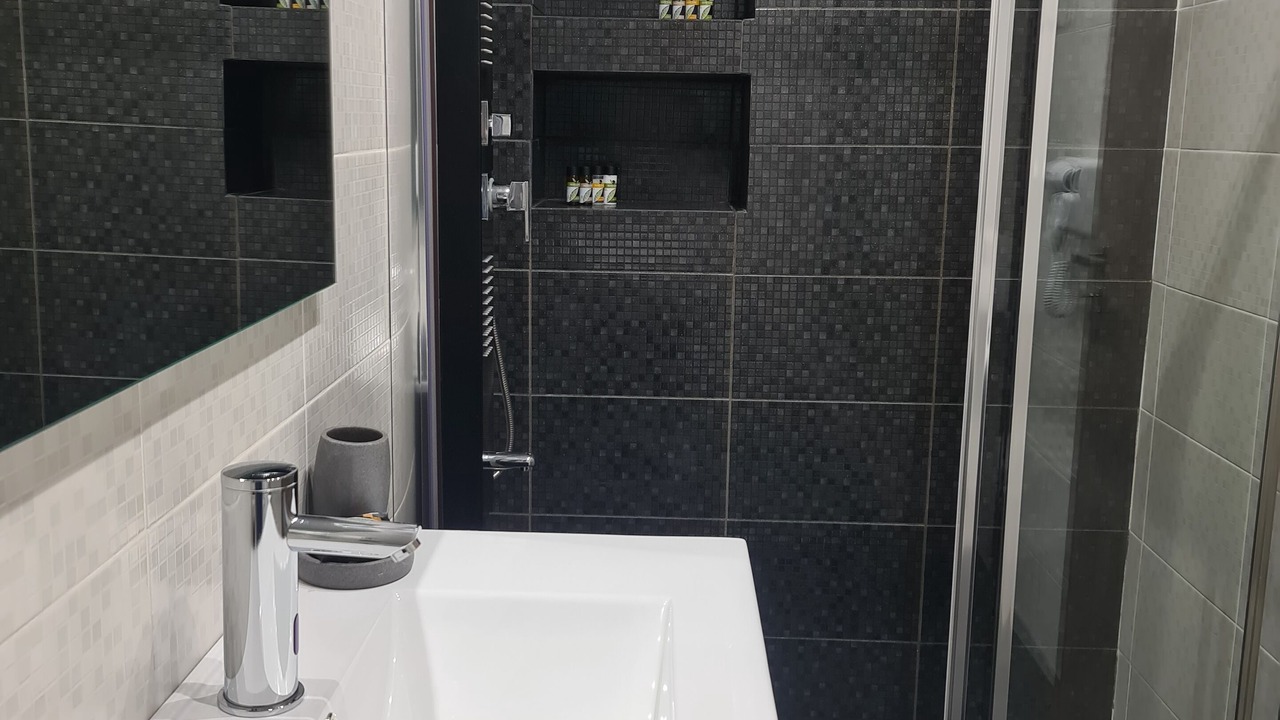 Photo of Bathroom in Anavyssos