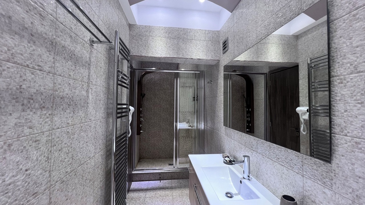 Photo of Bathroom in Anavyssos
