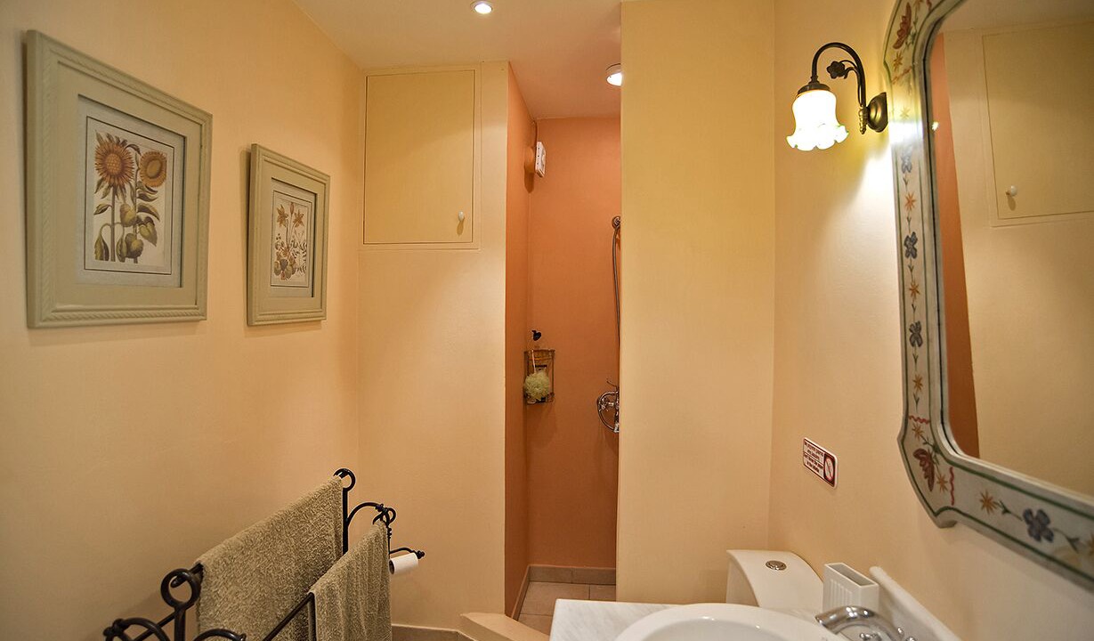Photo of Bathroom in Poros