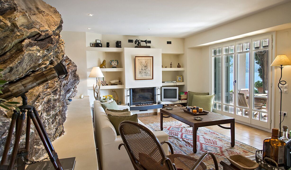 Photo of Livingroom in Poros