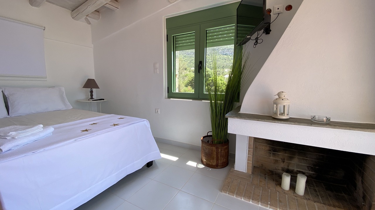 Photo of Bedroom in Marmari