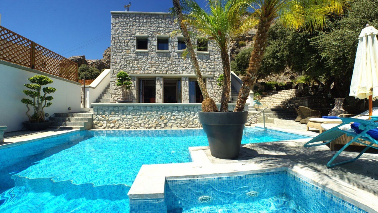Photo of Others in Pefkos
