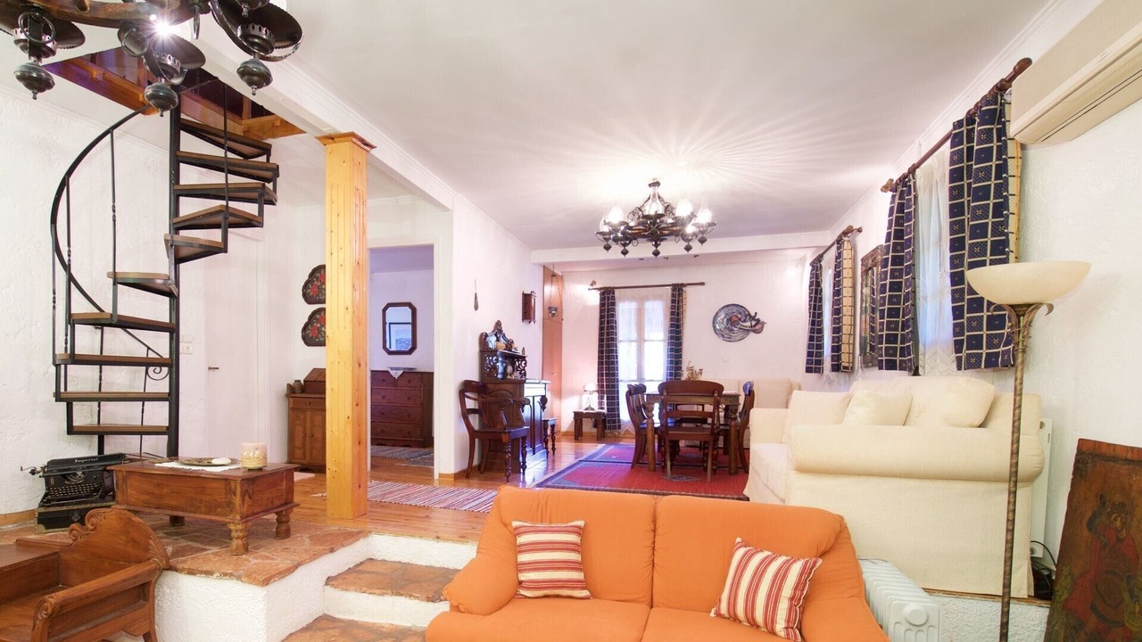Photo of Livingroom in Mazarakata