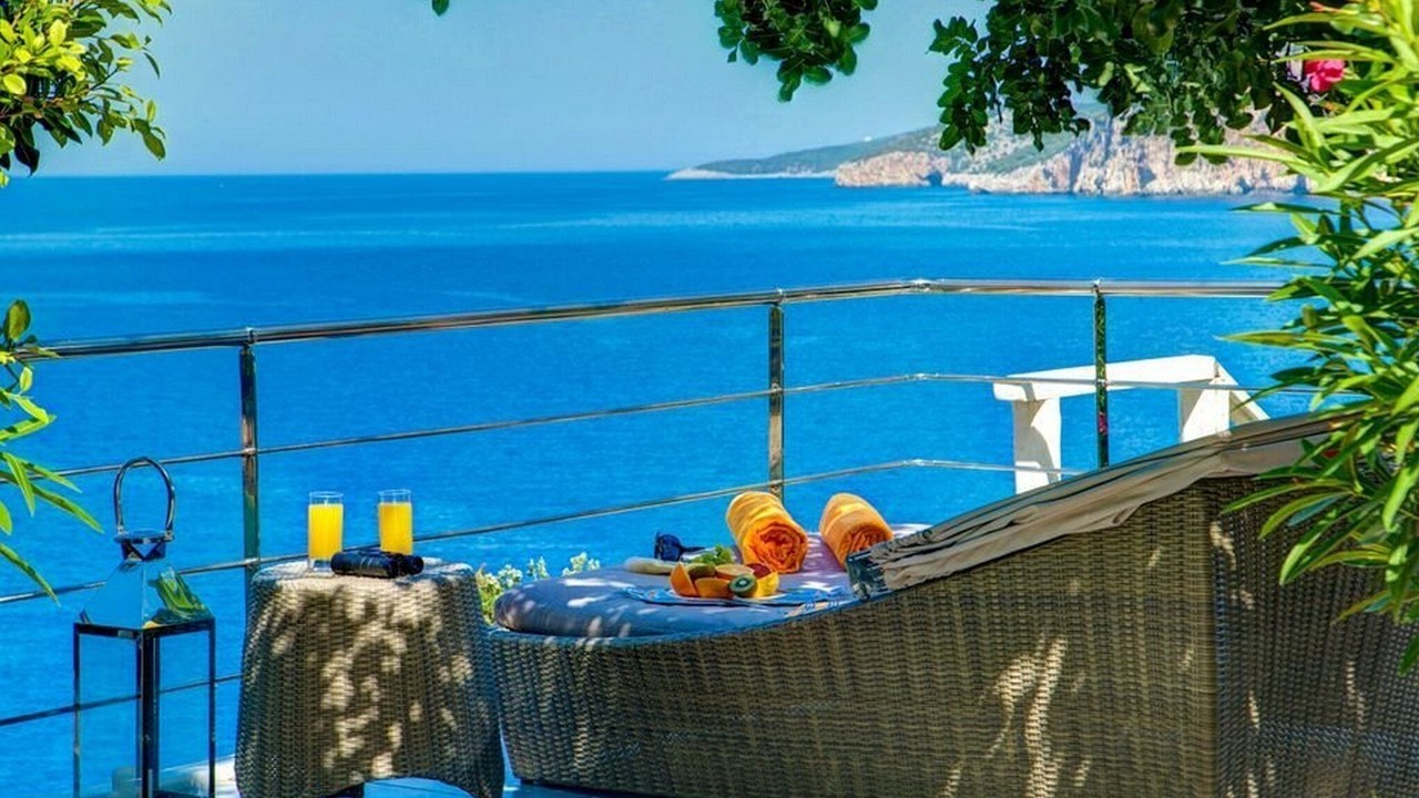 Photo of Others in Frourion