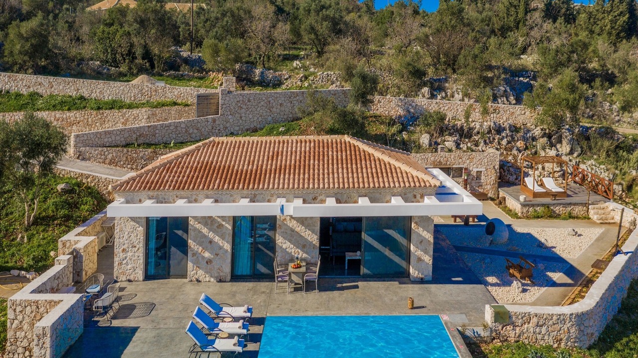 Photo of Outdoor in Ano Volimes