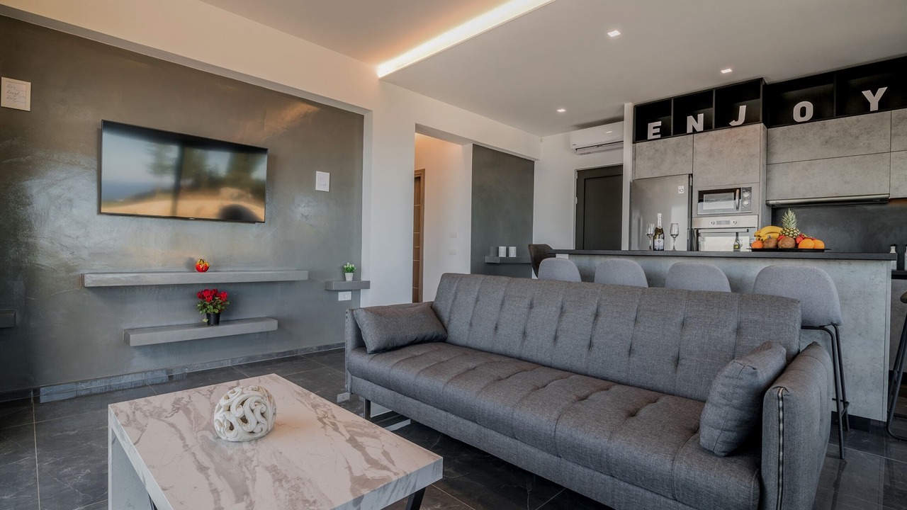 Photo of Livingroom in Ano Volimes