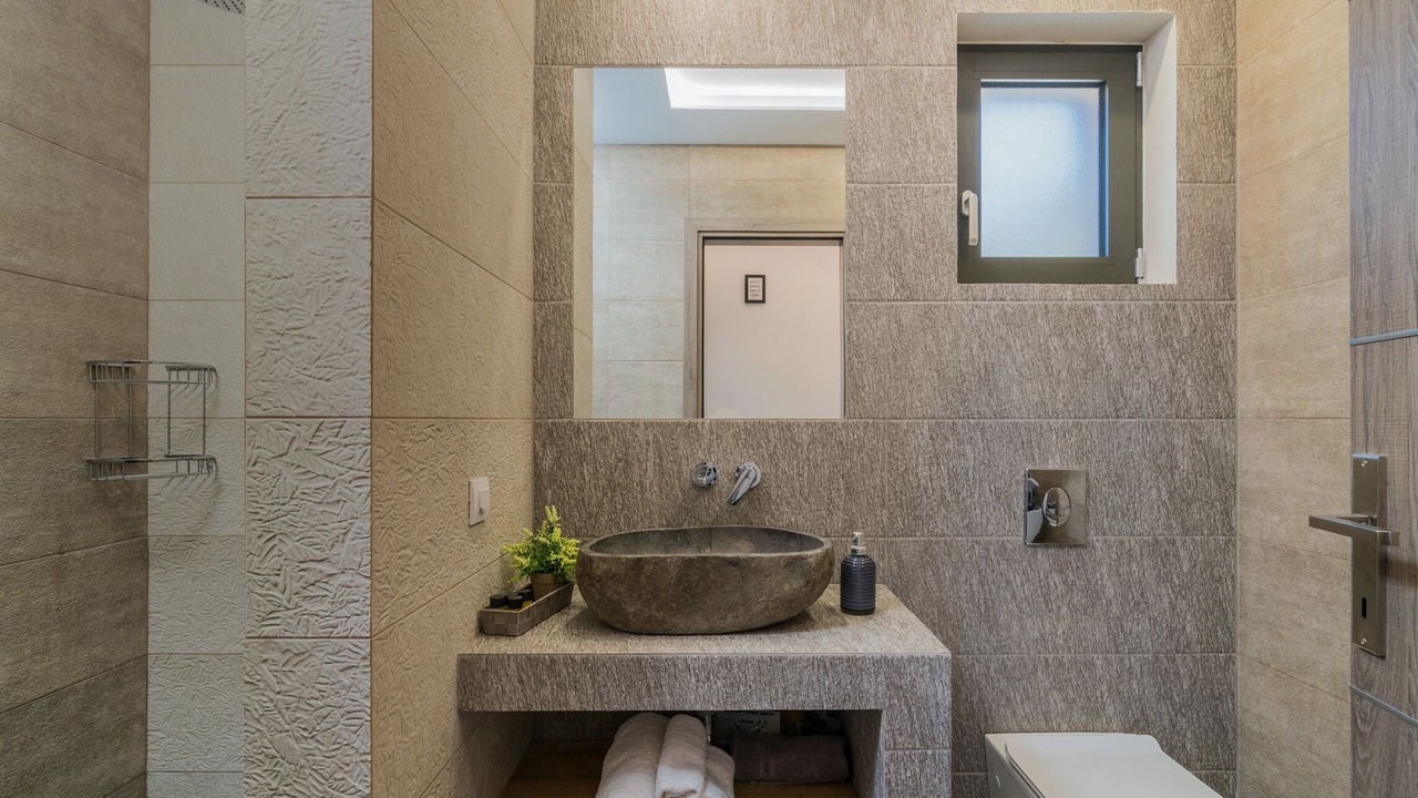 Photo of Bathroom in Ano Volimes
