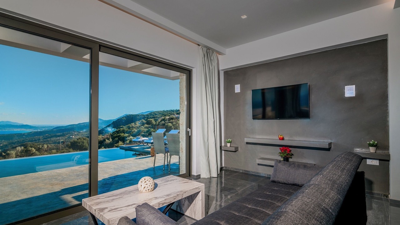 Photo of Livingroom in Ano Volimes