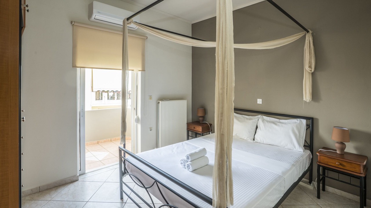 Photo of Bedroom in Kounoupidiana