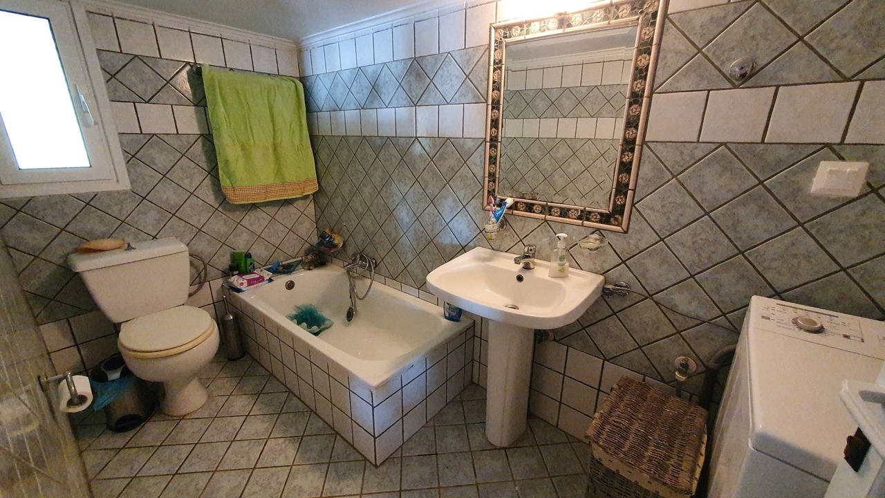 Photo of Bathroom in Phthiotis Region