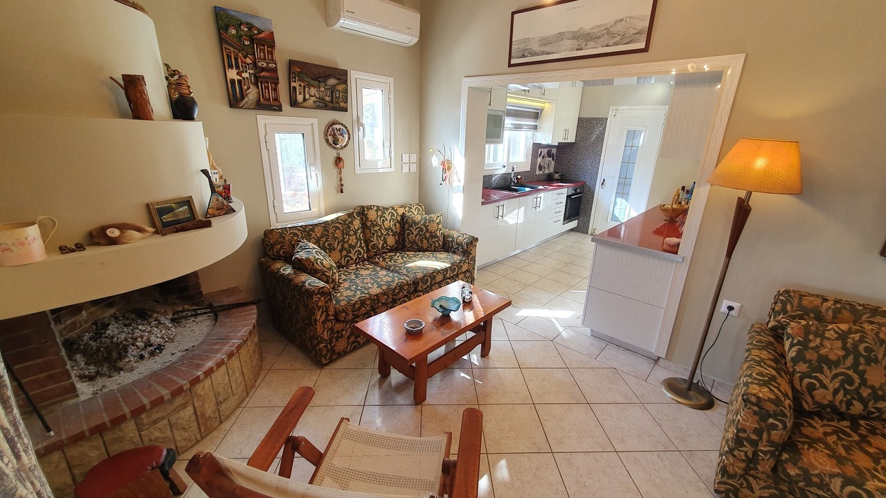 Photo of Livingroom in Phthiotis Region