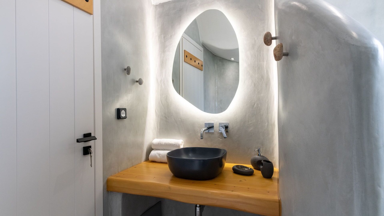 Photo of Bathroom in Glinado