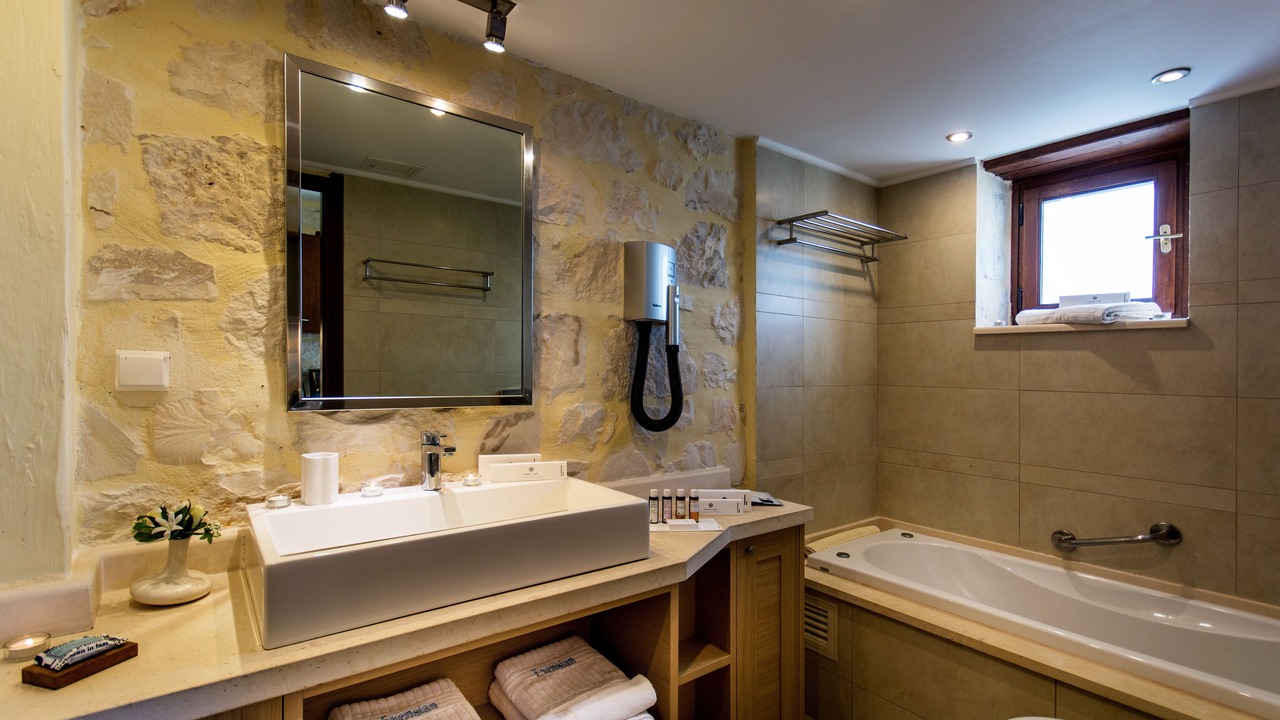 Photo of Bathroom in Marathias
