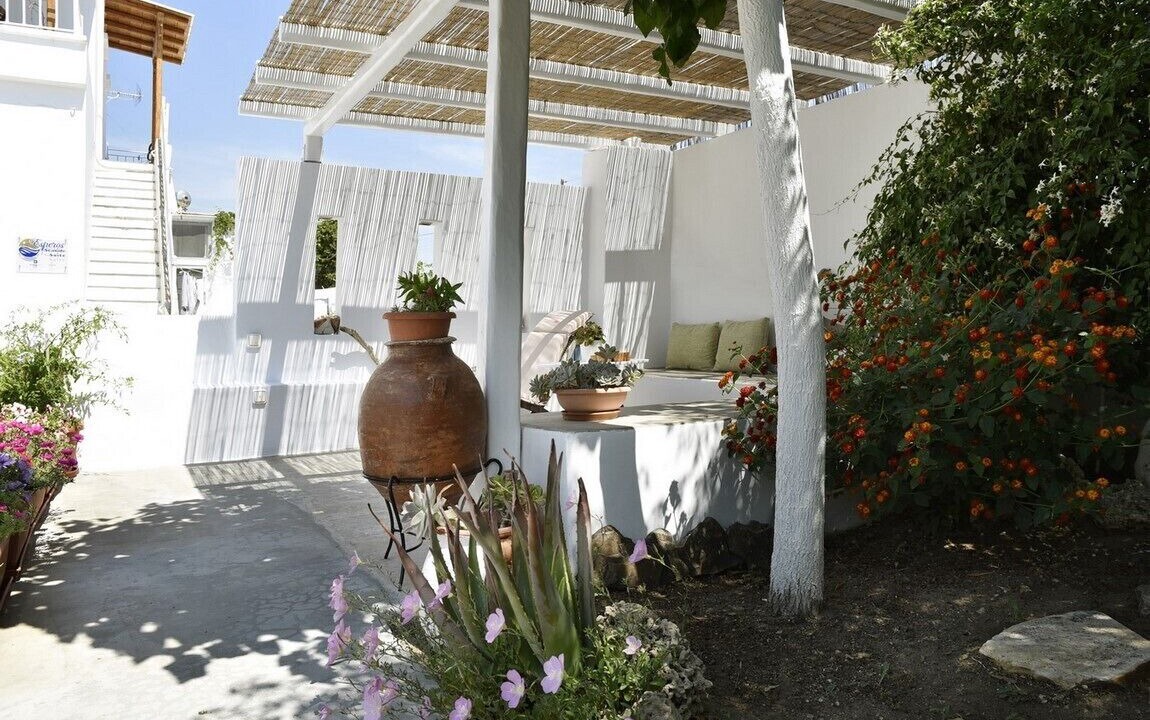 Photo of Outdoor in Adamas