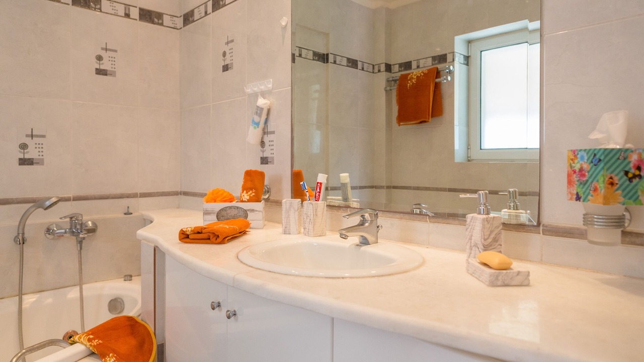 Photo of Bathroom in Marathon
