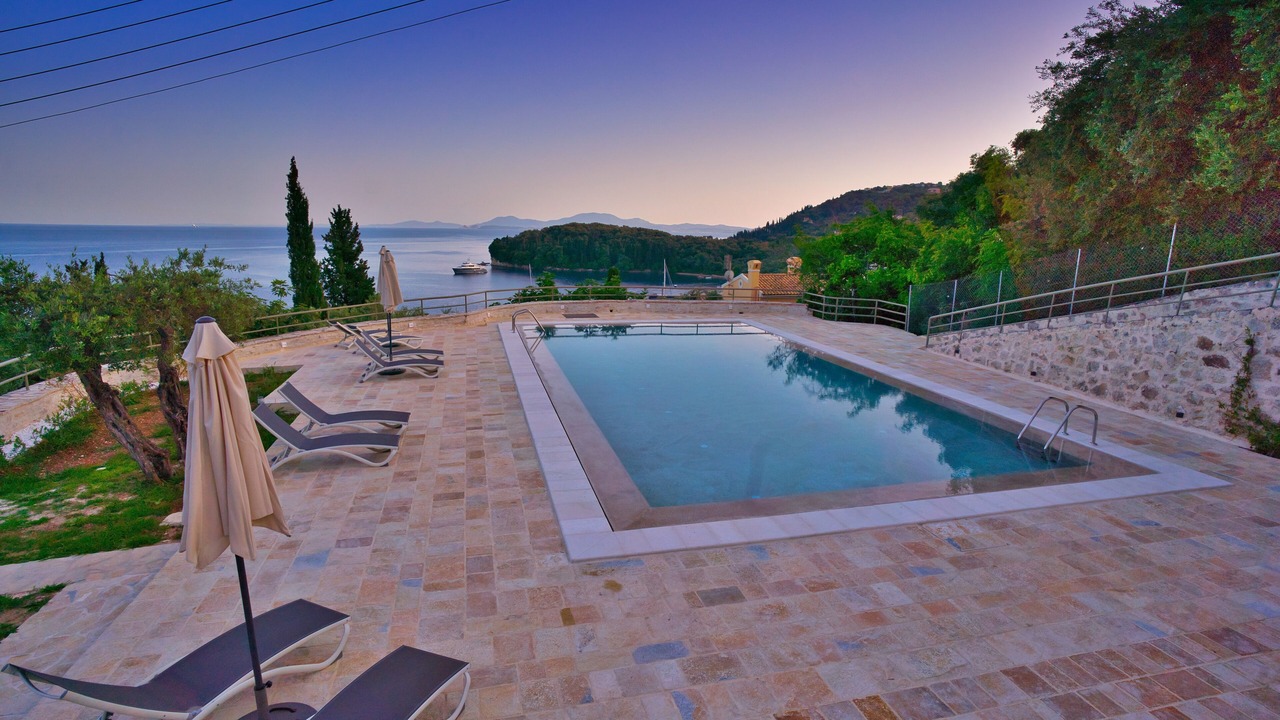 Photo of Outdoor in Petaleia