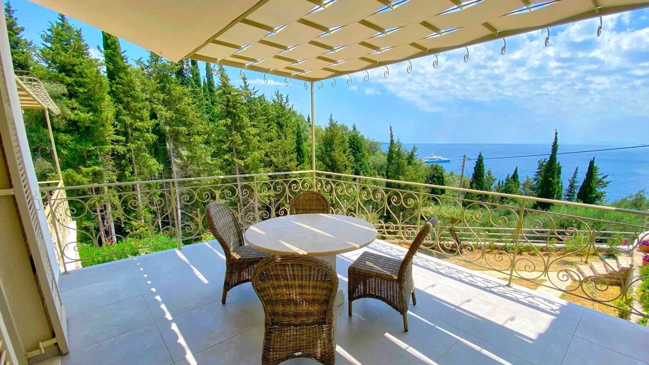Photo of Patio Balcony in Petaleia