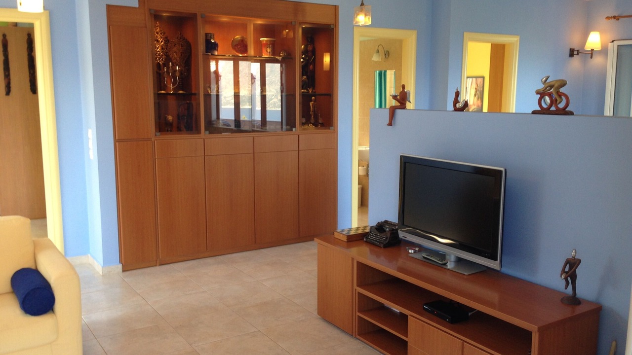 Photo of Livingroom in Tselendata