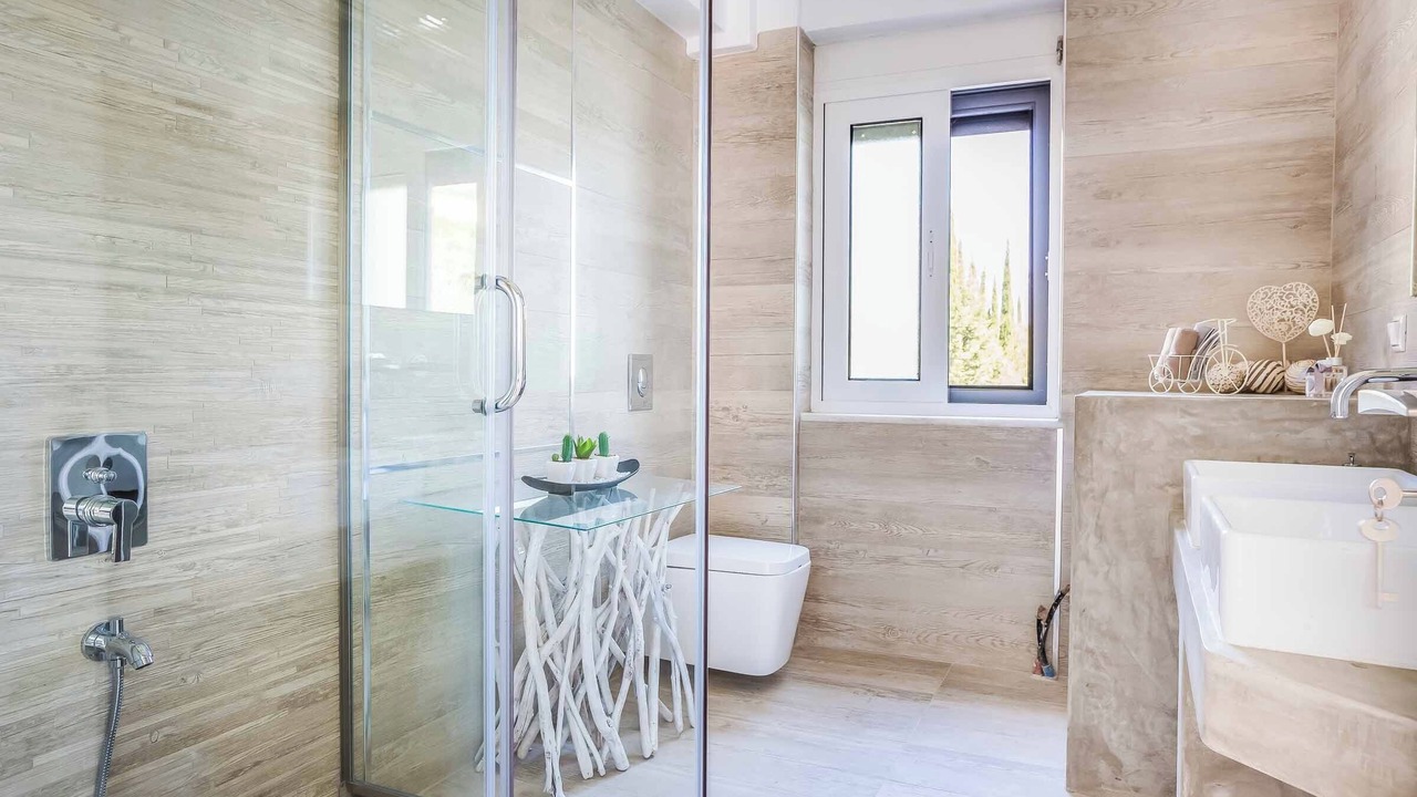 Photo of Bathroom in Leivathos