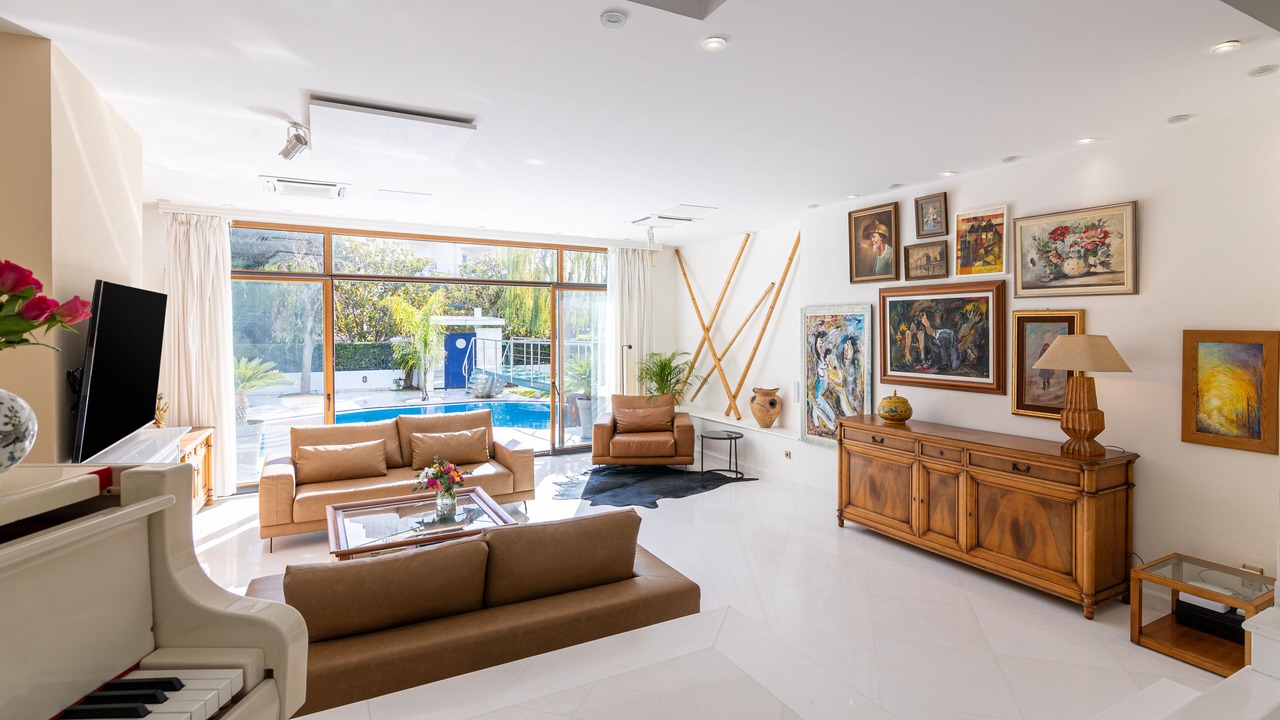 Photo of Livingroom in Glyfada