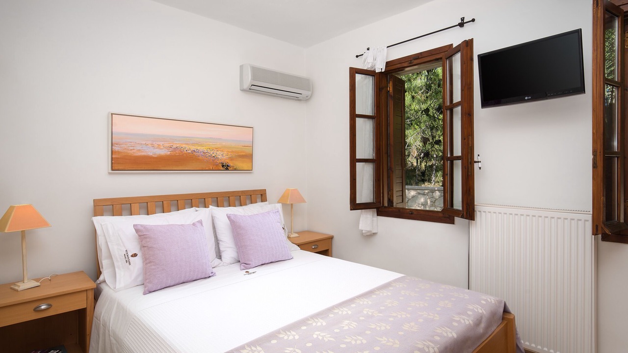 Photo of Bedroom in Chania Town