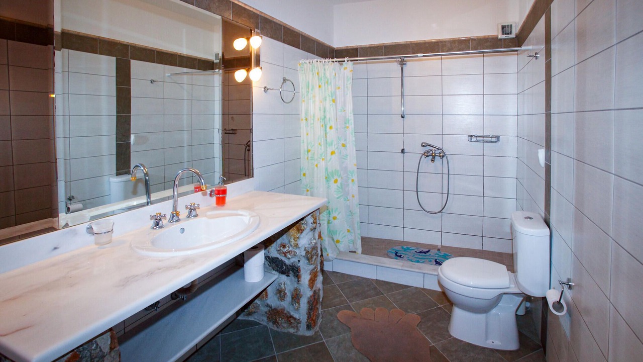 Photo of Bathroom in Lavreotiki