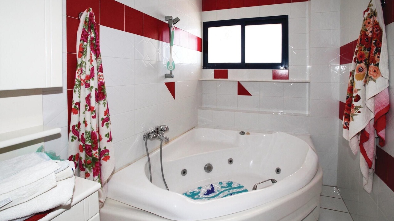 Photo of Bathroom in Lavreotiki