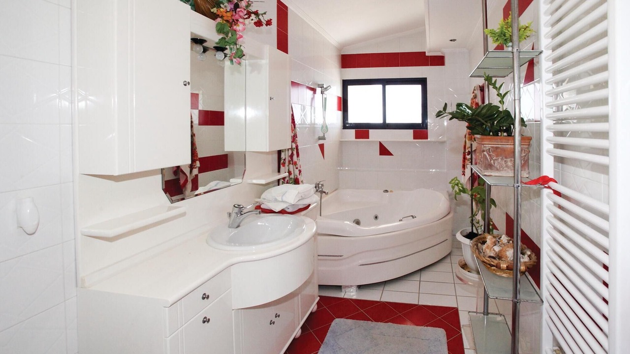 Photo of Bathroom in Lavreotiki