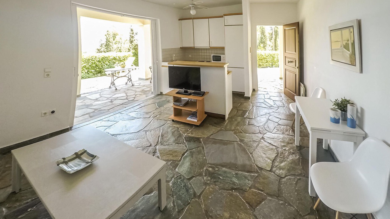 Photo of Bedroom in Agios Emilianos