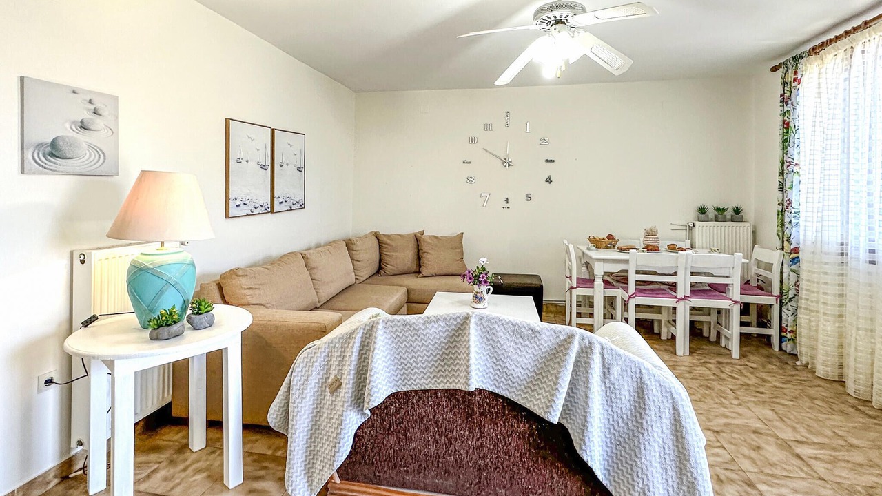 Photo of Bedroom in Lefktron