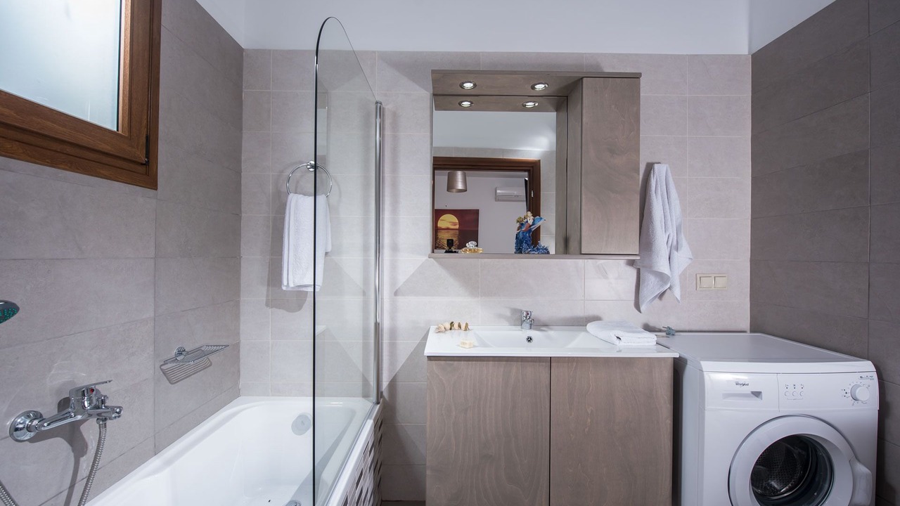 Photo of Bathroom in Geropotamos