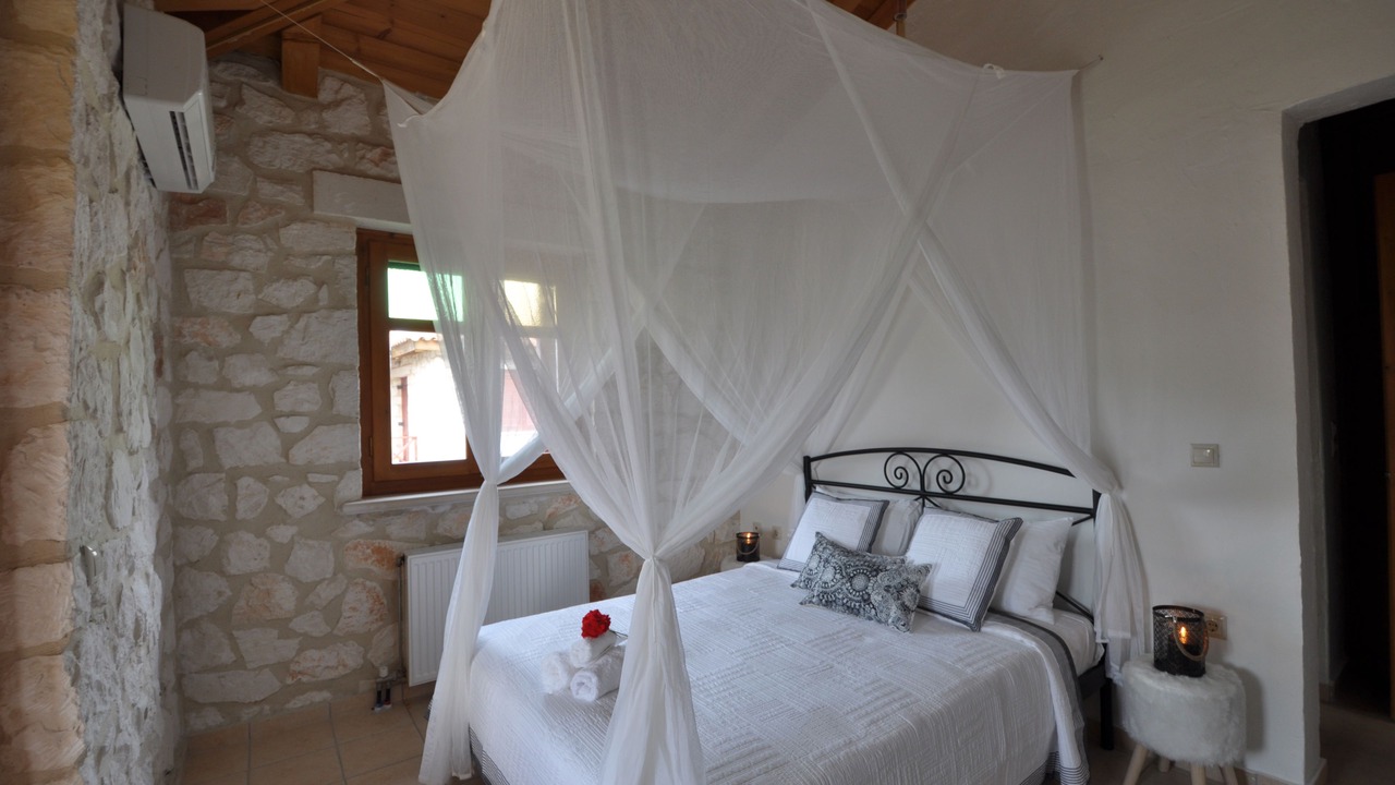 Photo of Bedroom in Akrotiri